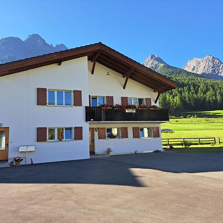 Haus Am See Tarasp Bagian luar foto