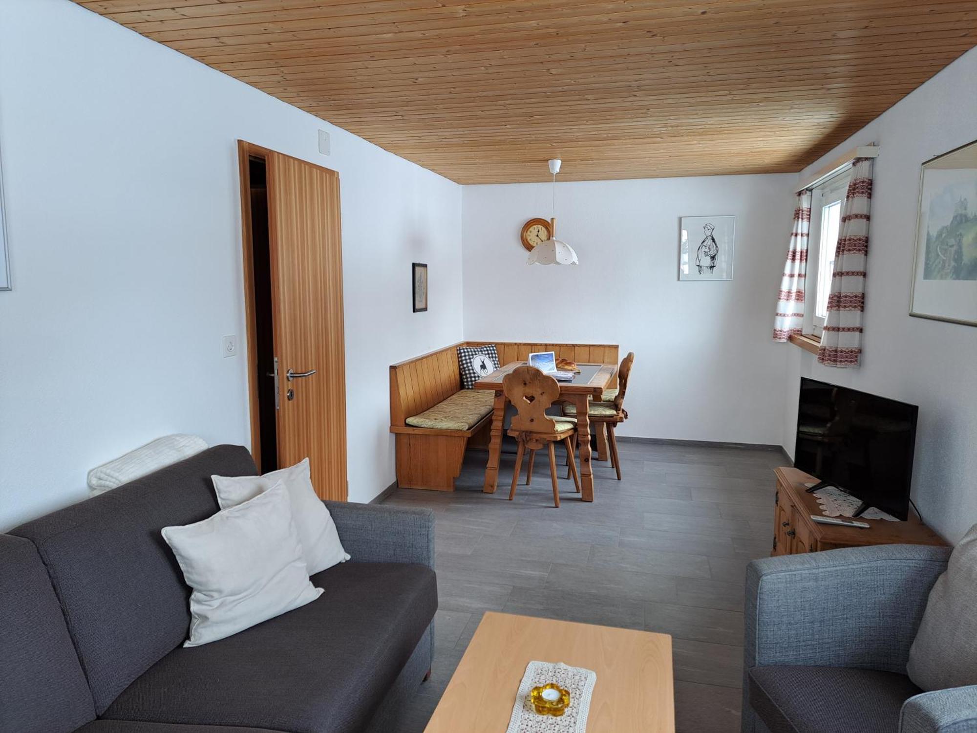 Haus Am See Tarasp Bagian luar foto